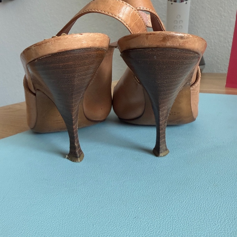 Yves Saint Laurent Tan Leather Peep-Toe Slingback Heels with Gold Buckle - Picture 8 of 8